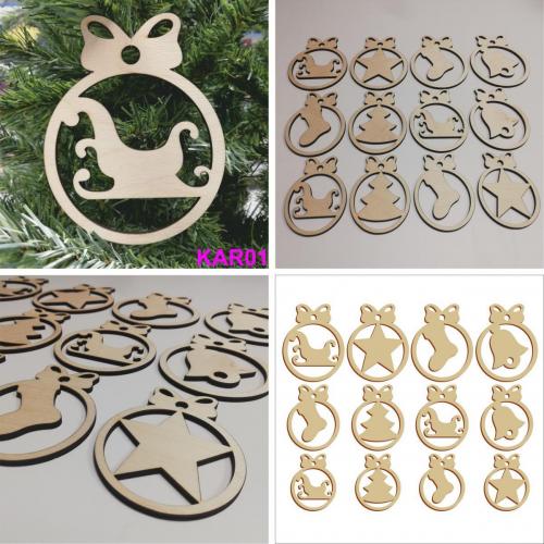 KARÁCSONYFA DÍSZEK FÁBÓL